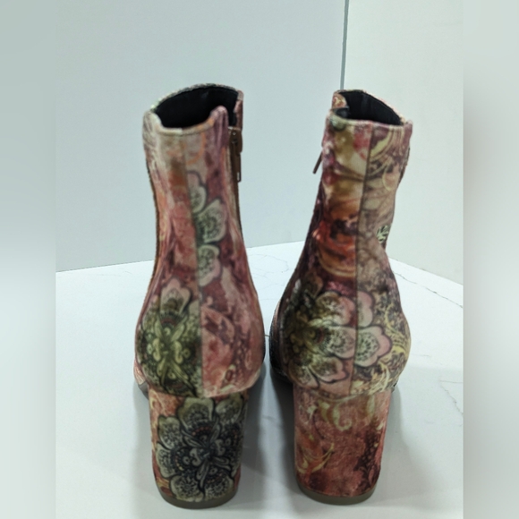 Bamboo velvet floral multi color ankle bootie boot size zip block heel size 7 - Picture 7 of 11